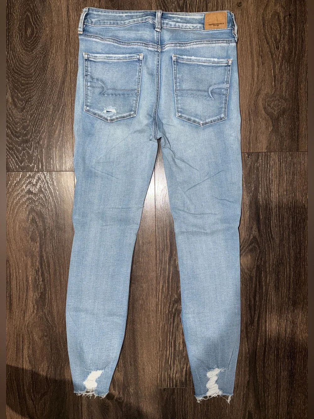 American Eagle Super Stretch X Distressed Skinny Jeans Size 6 Light Wash